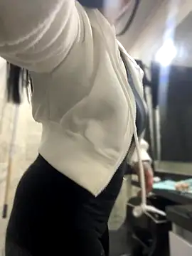 Megaan  More online show from 09-19-25, 01:40