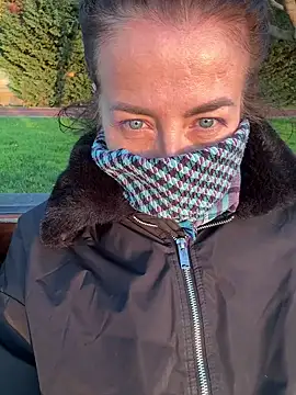 sekstilyon online show from 12-17-25, 02:12