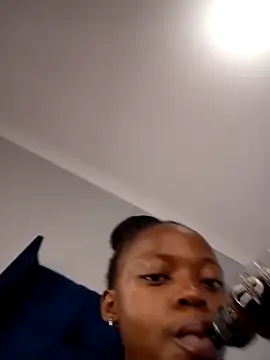 Snapshot of BlackberriesXxx chatting on 02-01-26, 01:09 BlackberriesXxx online show from 02-01-26, 01:09