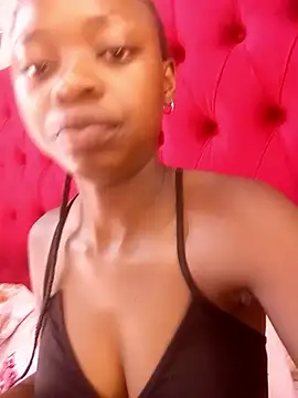 Snapshot of BlackberriesXxx chatting on 02-25-26, 12:59 BlackberriesXxx online show from 02-25-26, 12:59