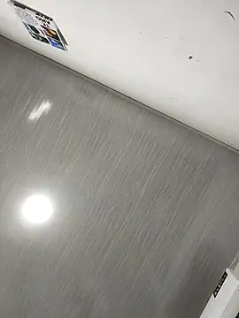 Snapshot of La-morena-hot chatting on 09-14-25, 01:27 La-morena-hot online show from 09-14-25, 01:27