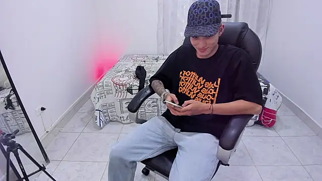 weesley boy online show from 09-26-25, 04:16