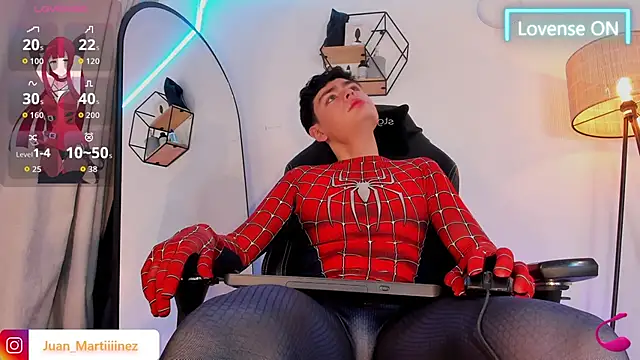 Snapshot of Im_Juaniito chatting on 10-19-25, 05:41 Im Juaniito online show from 10-19-25, 05:41