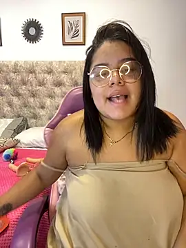 Snapshot of Anabelle_00_ chatting on 09-19-25, 03:19 Anabelle 00  online show from 09-19-25, 03:19