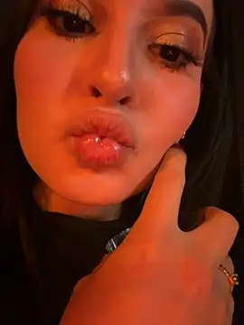 GabyMejiaa online show from 02-15-26, 05:37