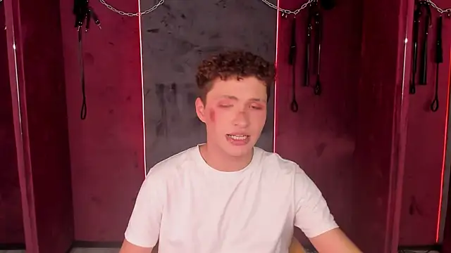 Snapshot of JonnyDarka chatting on 10-19-25, 09:37 JonnyDarka online show from 10-19-25, 09:37