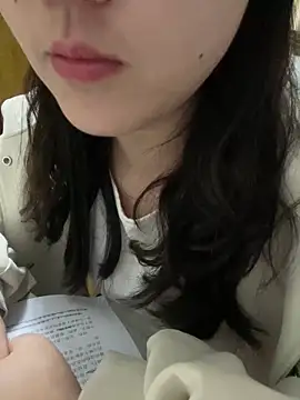 Snapshot of ruiki666 chatting on 10-18-25, 01:23 ruiki666 online show from 10-18-25, 01:23