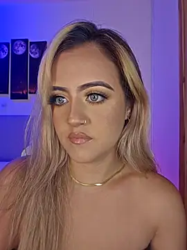 Snapshot of MaryMoon_ chatting on 09-18-25, 11:18 MaryMoon online show from 09-18-25, 11:18