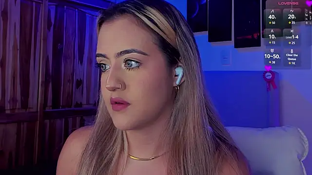 Snapshot of MaryMoon_ chatting on 10-02-25, 07:10 MaryMoon online show from 10-02-25, 07:10