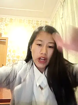 luy-xinh02 online show from 11-05-25, 09:31