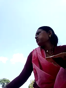 Snapshot of Suman_ji1 chatting on 09-23-25, 07:55 Suman ji1 online show from 09-23-25, 07:55