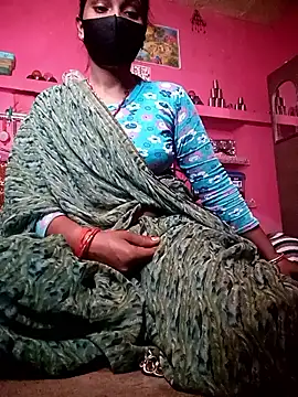 Snapshot of Suman_ji1 chatting on 10-23-25, 10:19 Suman ji1 online show from 10-23-25, 10:19