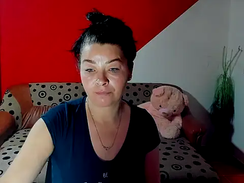 Soffy Skye online show from 10-08-25, 03:37