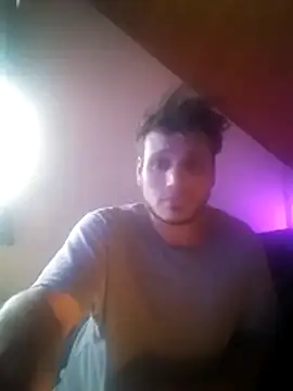 Snapshot of Whiteruntz@xh chatting on 10-23-25, 12:48 Whiteruntzxh online show from 10-23-25, 12:48