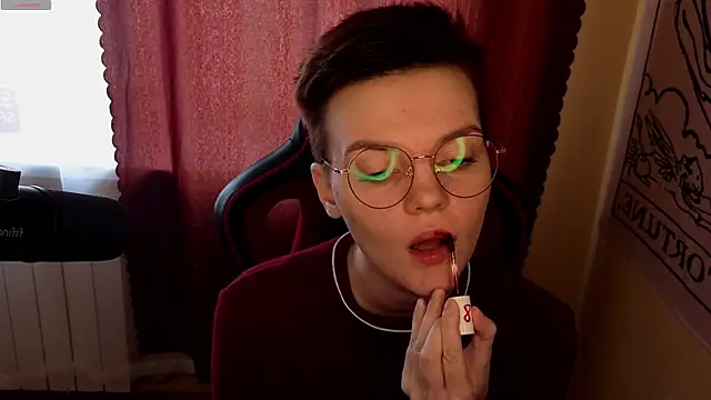 KrisNeal online show from 10-05-25, 09:07