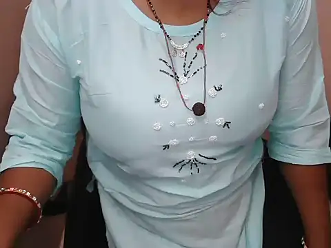 bold naina online show from 12-22-25, 03:58