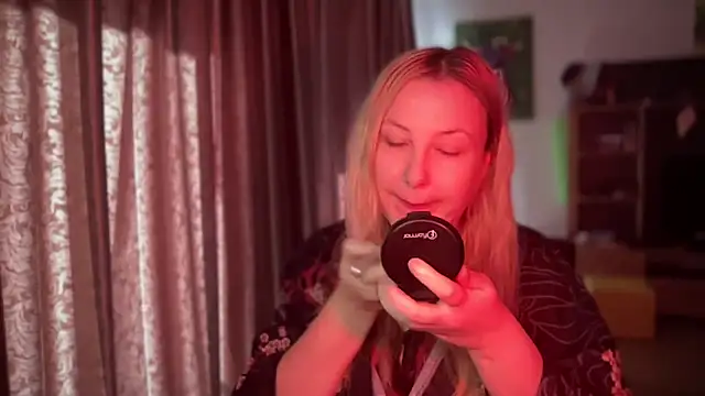 BikiHellena online show from 11-09-25, 08:12