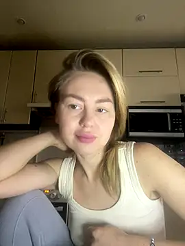 MartaLuna  online show from 12-03-25, 07:27