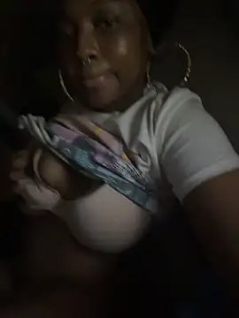 Snapshot of Cocochanel4567 chatting on 09-26-25, 08:51 Cocochanel4567 online show from 09-26-25, 08:51