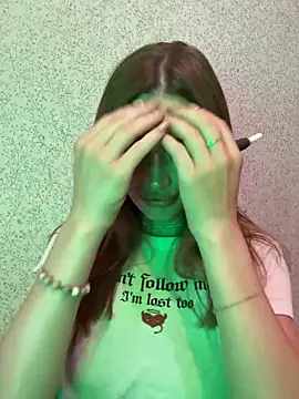 Snapshot of Elizabeth_Tay chatting on 10-10-25, 04:50 Elizabeth Tay online show from 10-10-25, 04:50