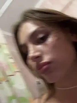 Snapshot of Elizabeth_Tay chatting on 10-23-25, 05:33 Elizabeth Tay online show from 10-23-25, 05:33