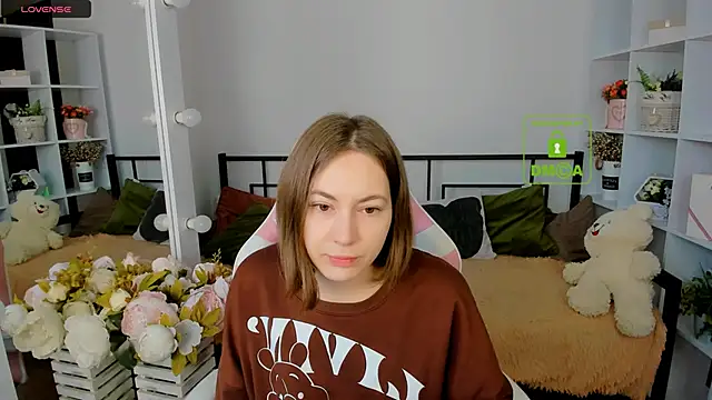 Elma Lily online show from 12-17-25, 07:25