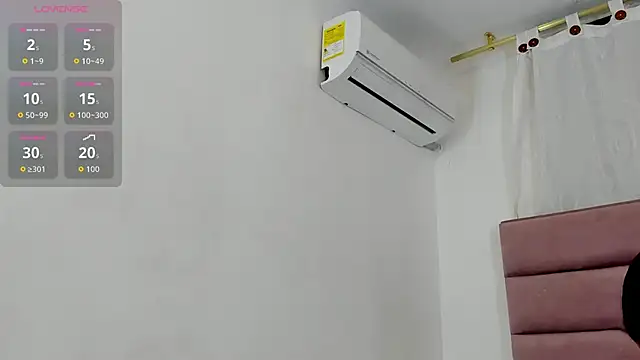 Snapshot of miajhonsonx chatting on 01-09-26, 02:42 miajhonsonx online show from 01-09-26, 02:42