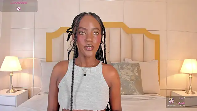 DakotaWangi online show from 11-17-25, 03:23