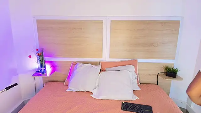 ValeryCortezm online show from 09-30-25, 11:48