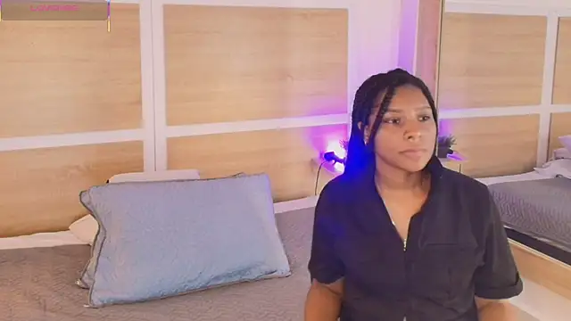 ValeryCortezm online show from 10-30-25, 01:23