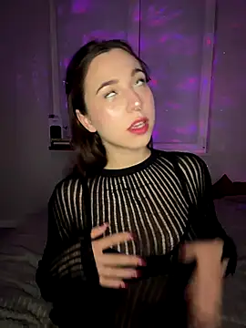 Snapshot of Amelia_Peach chatting on 11-16-25, 05:40 Amelia Peach online show from 11-16-25, 05:40