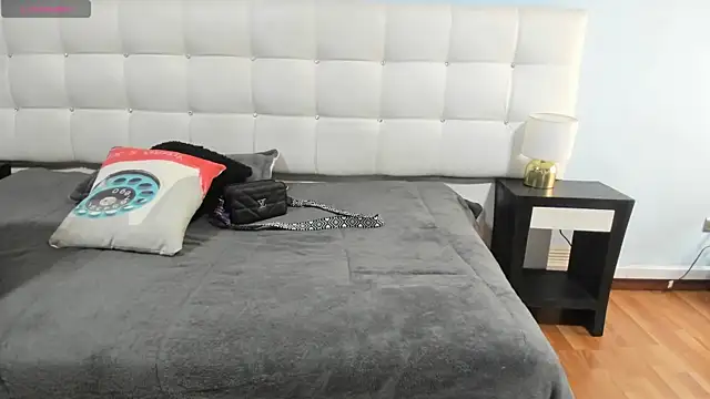 Shantal  G online show from 01-15-26, 04:55