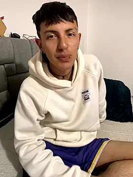 NaytonFreeman online show from 09-24-25, 11:19