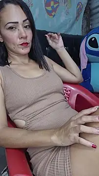 Lhia  online show from 11-25-25, 09:04