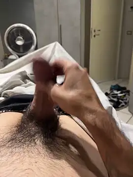 Snapshot of alexbergo87 chatting on 09-15-25, 09:48 alexbergo87 online show from 09-15-25, 09:48