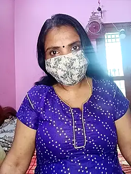 Snapshot of KannadaTamilTeluguBeauty chatting on 10-27-25, 08:07 KannadaTamilTeluguBeauty online show from 10-27-25, 08:07