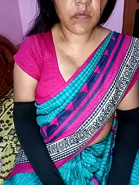 Snapshot of KannadaTamilTeluguBeauty chatting on 11-14-25, 05:11 KannadaTamilTeluguBeauty online show from 11-14-25, 05:11