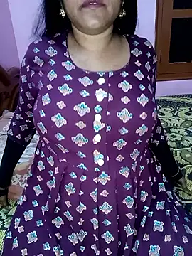 Snapshot of KannadaTamilTeluguBeauty chatting on 11-16-25, 03:06 KannadaTamilTeluguBeauty online show from 11-16-25, 03:06