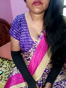 Snapshot of KannadaTamilTeluguBeauty chatting on 11-21-25, 03:05 KannadaTamilTeluguBeauty online show from 11-21-25, 03:05