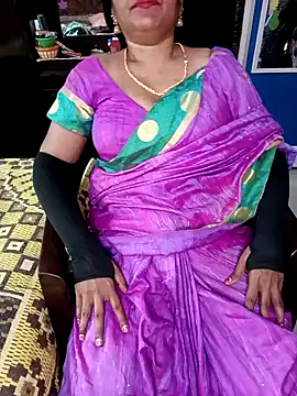 Snapshot of KannadaTamilTeluguBeauty chatting on 11-25-25, 06:35 KannadaTamilTeluguBeauty online show from 11-25-25, 06:35