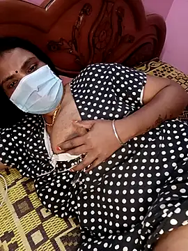 Snapshot of KannadaTamilTeluguBeauty chatting on 12-04-25, 12:09 KannadaTamilTeluguBeauty online show from 12-04-25, 12:09