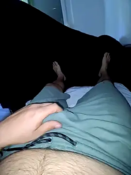 Snapshot of Pelohuszar chatting on 09-19-25, 01:12 Pelohuszar online show from 09-19-25, 01:12