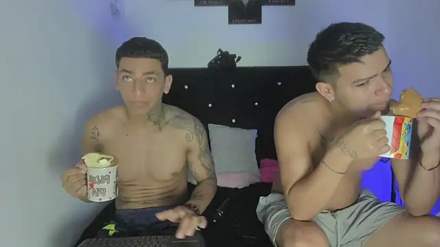 maykel and mike online show from 11-17-25, 11:38