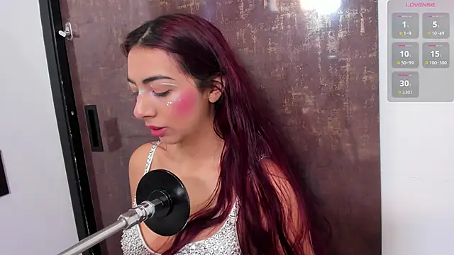 Snapshot of cherry_skinny_ chatting on 12-05-25, 03:59 cherry skinny online show from 12-05-25, 03:59