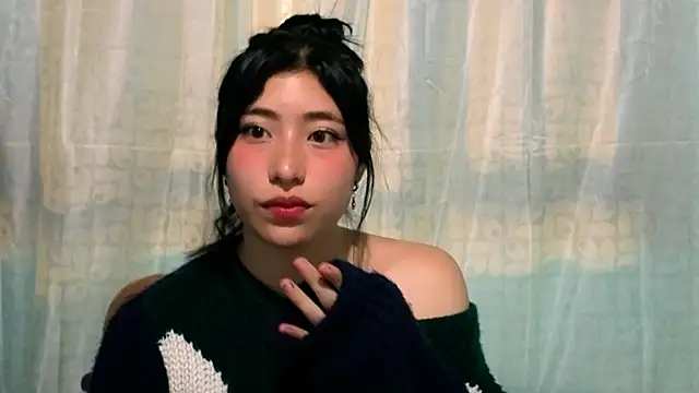 Sullyoonn online show from 11-07-25, 11:49