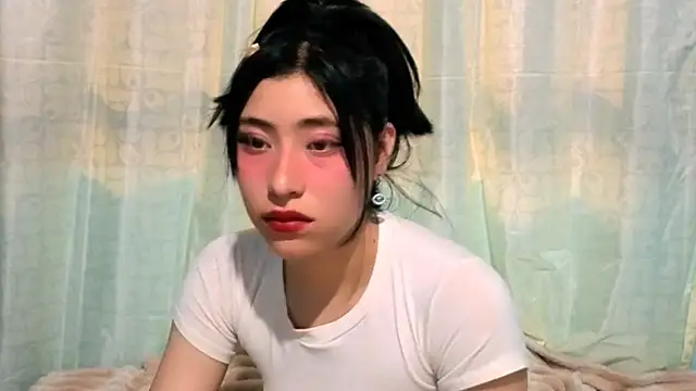 Sullyoonn online show from 11-12-25, 11:36