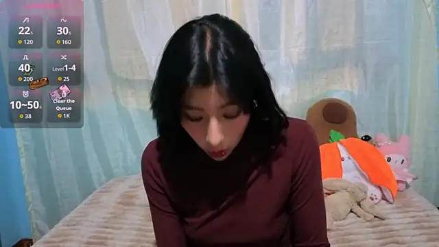 Sullyoonn online show from 02-13-26, 01:23