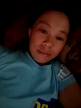 Snapshot of lyuyenkk chatting on 09-18-25, 06:48 lyuyenkk online show from 09-18-25, 06:48