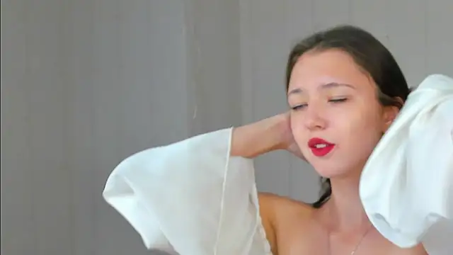 Snapshot of Amanda_Reedd chatting on 10-30-25, 06:04 Amanda Reedd online show from 10-30-25, 06:04