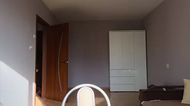 Snapshot of Lillian-Clark chatting on 10-05-25, 05:17 Lillian-Clark online show from 10-05-25, 05:17